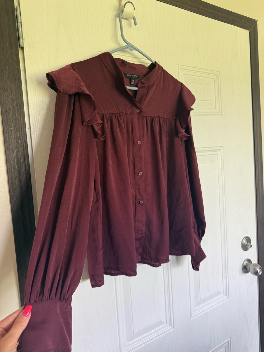 2 for $20 sale: Banana Republic factory Burgundy Ruffle Button Down Blouse - Picture 4 of 5